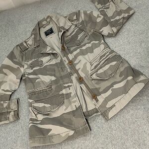 Womens Abercrombie Camo Jacket Small Utility Gorpcore Skater Military Granola